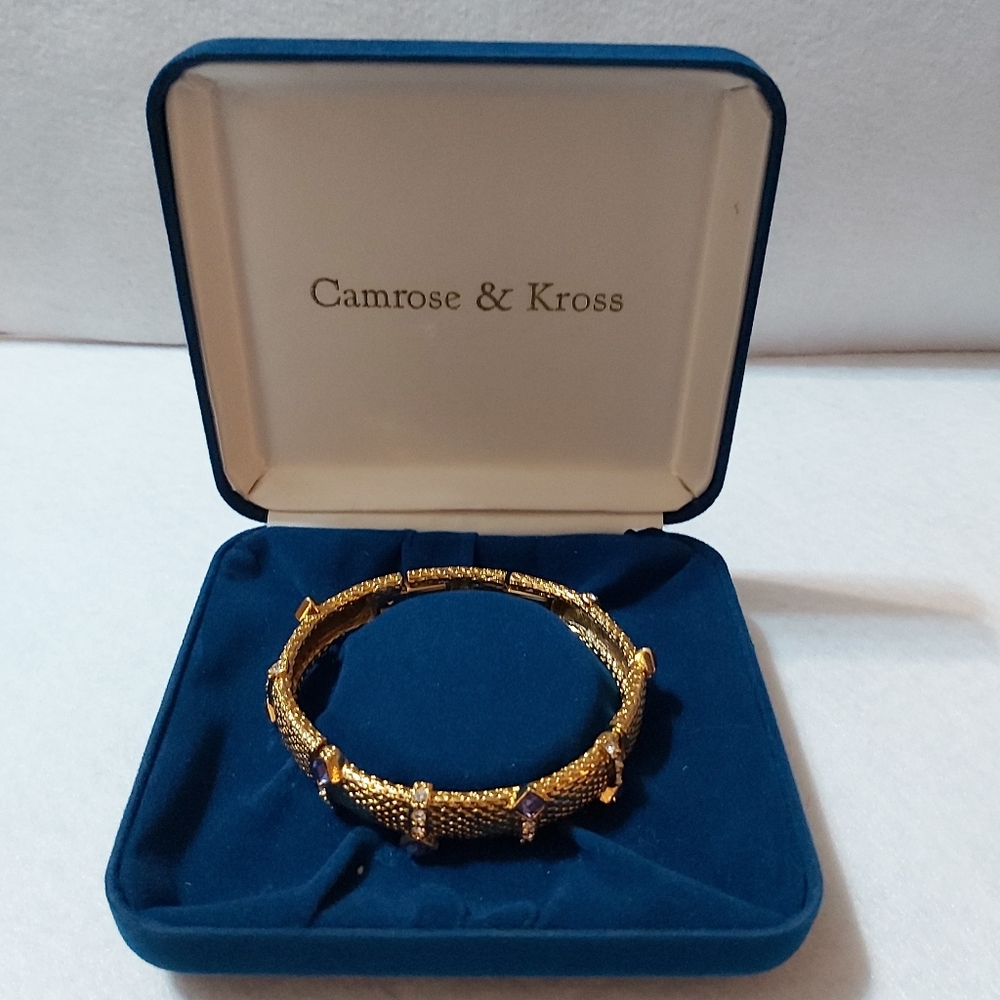 Jackie Kennedy Simulated Tanzanite Square Crystal Hinged Bracelet - Picture 4 of 7